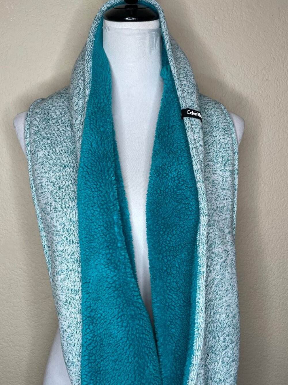 Calvin Klein Gorpcore Teal Marled Knit Sherpa Fleece Lined Winter Infinity Scarf - Picture 4 of 11